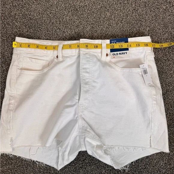 Old Navy Women's Classic High Rise OG White Jean Shorts Size 12 Button Fly NWTS - Picture 10 of 13